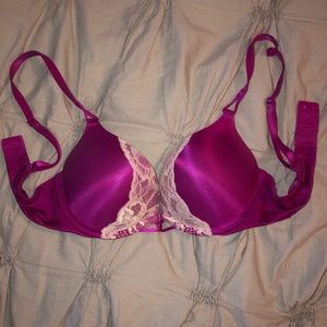 Victoria’s Secret bombshell bra